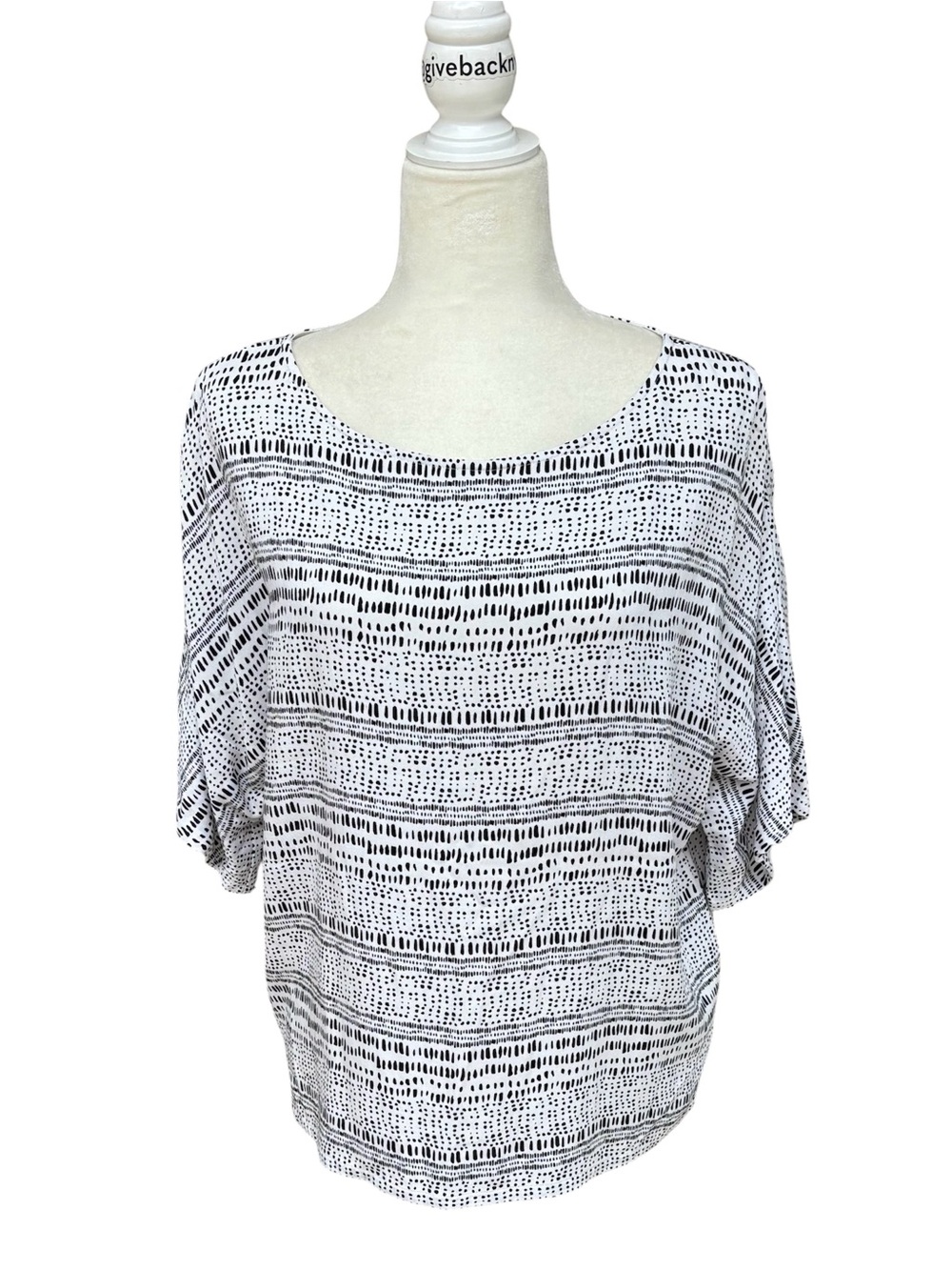 UNQ Abstract Print Scoop Neck Dolman Blouse Black White Oversized Size 40 XL - Picture 1 of 6